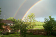 Regenbogen über der Poschenhofstasse